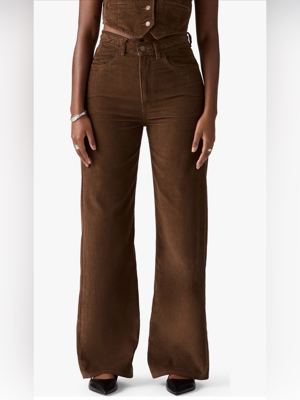 ✨ Levi's Ribcage Wide-Leg Corduroy Pants in Brown - Picture 1 of 7
